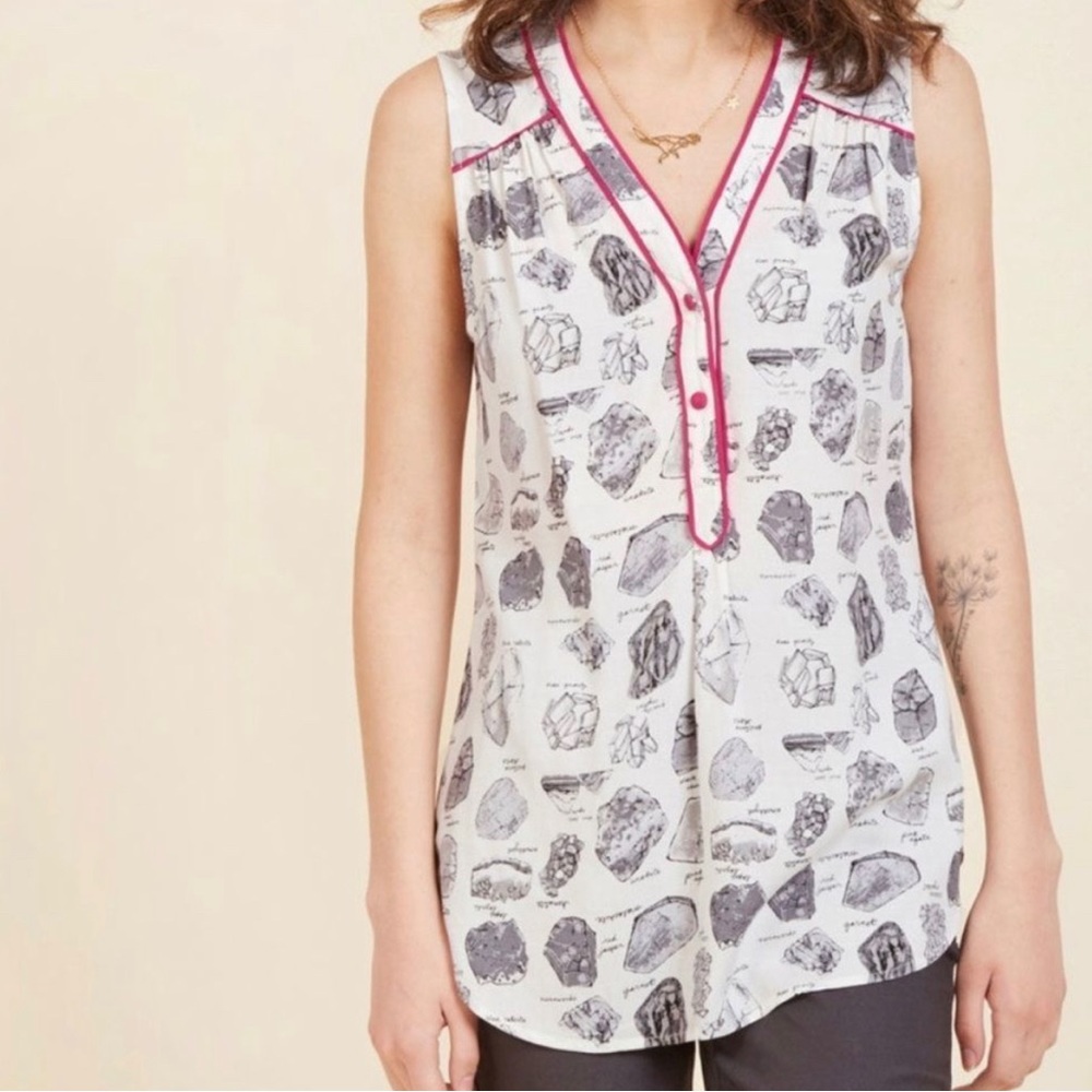 ModCloth Geo Top